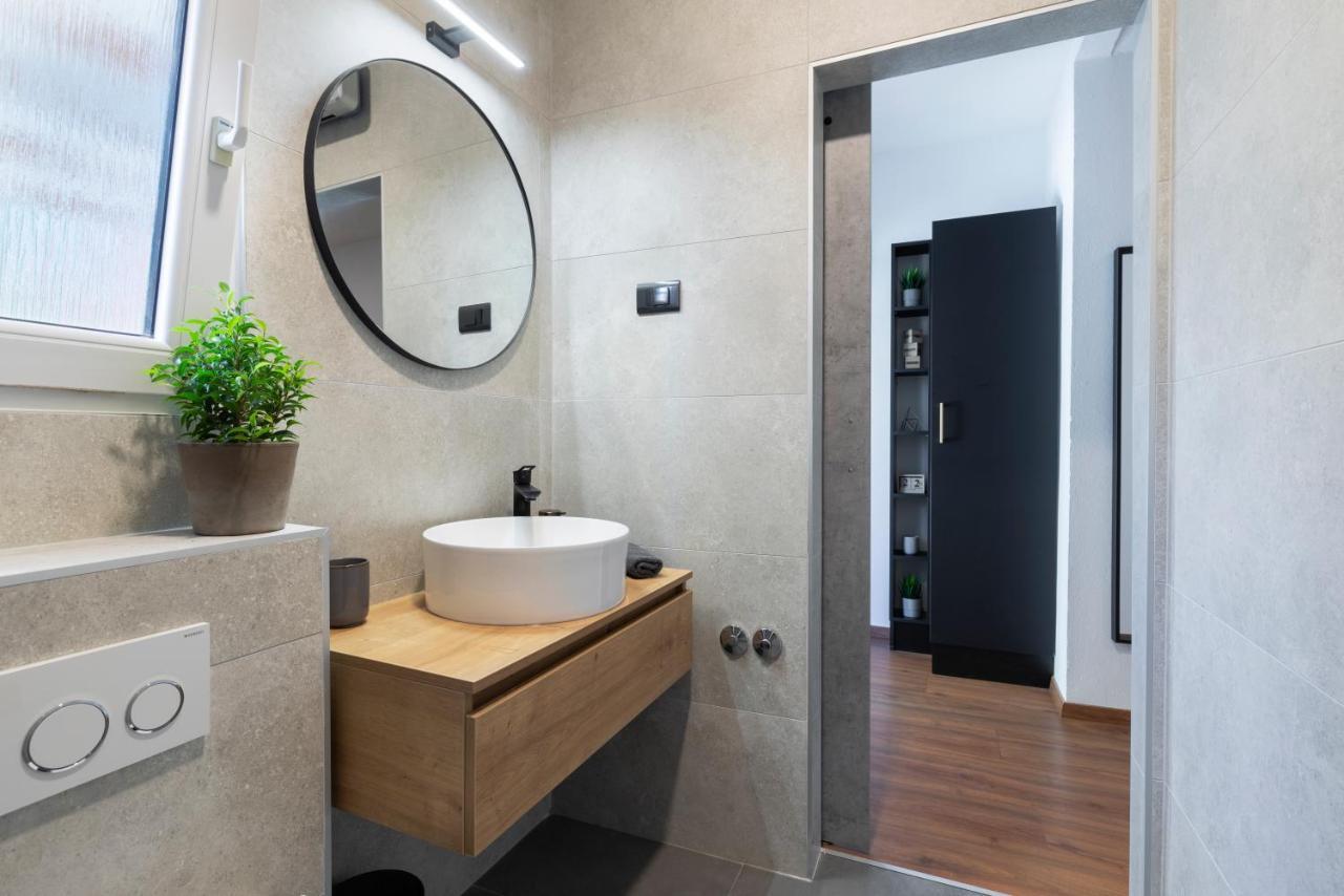 Deluxe Rooms And Apartments Korzo PUY Exterior foto