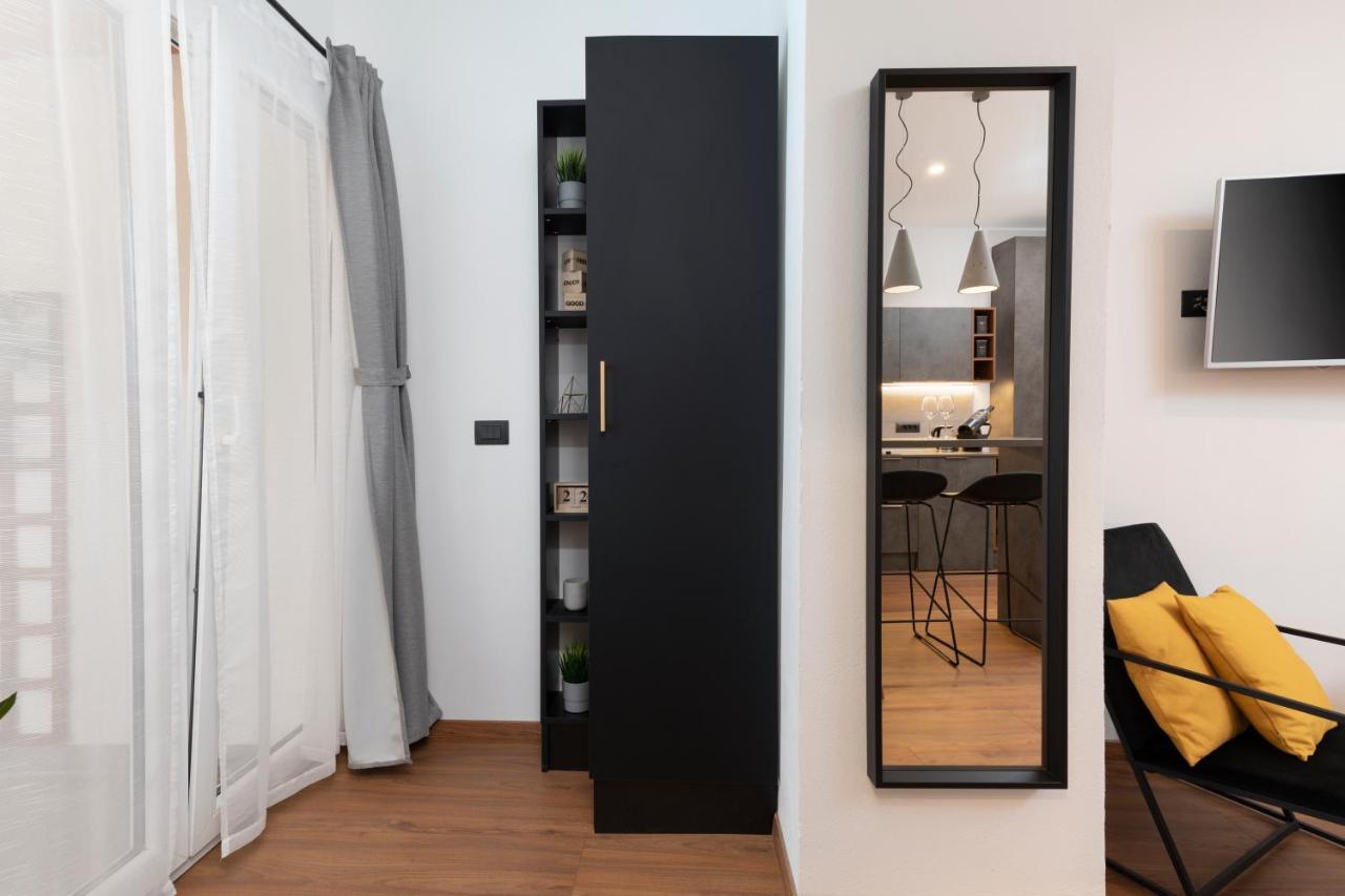 Deluxe Rooms And Apartments Korzo PUY Exterior foto