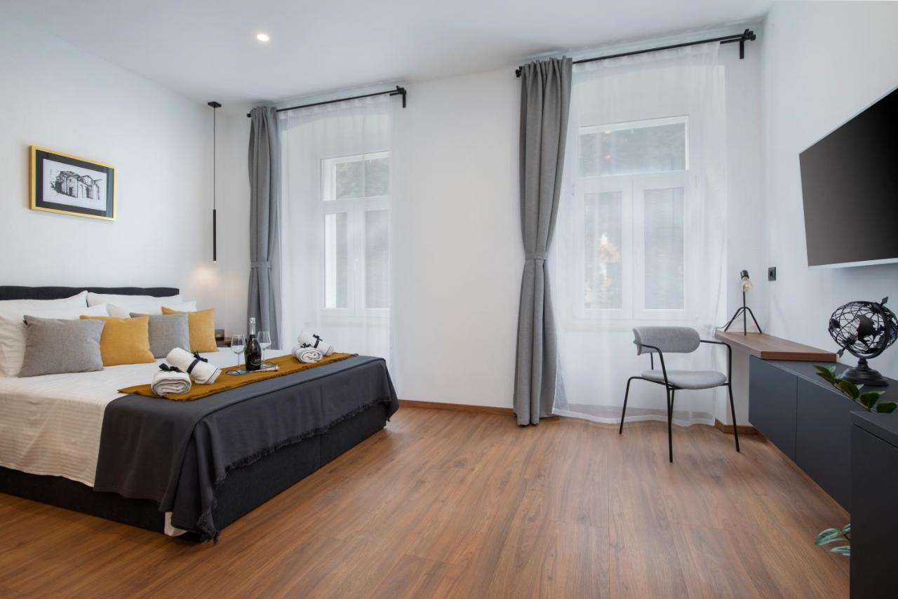Deluxe Rooms And Apartments Korzo PUY Exterior foto